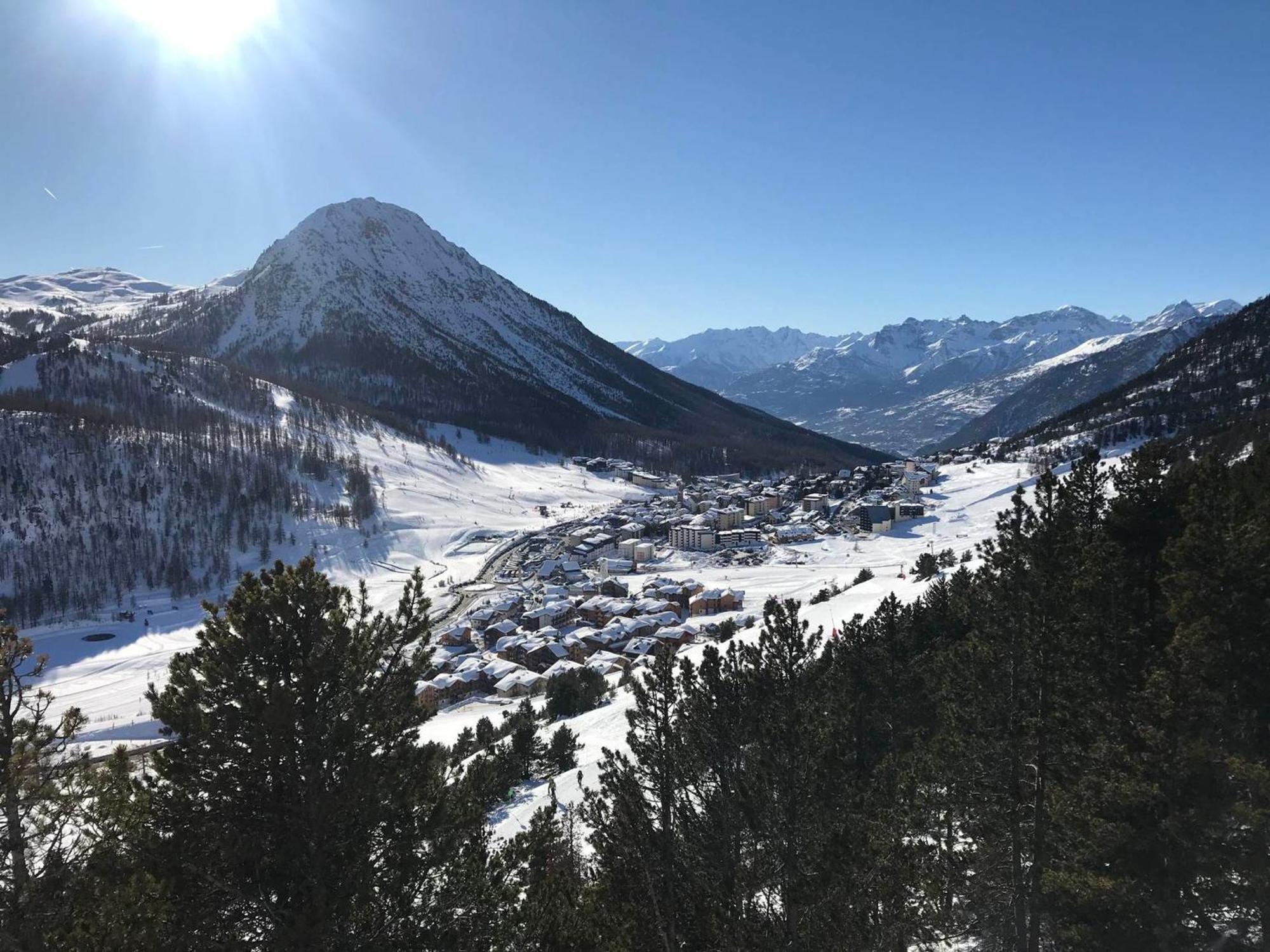 3 Pieces Confort - 6 Pers - Pistes - Wifi - Parking - Fr-1-445-6 Montgenèvre Eksteriør bilde